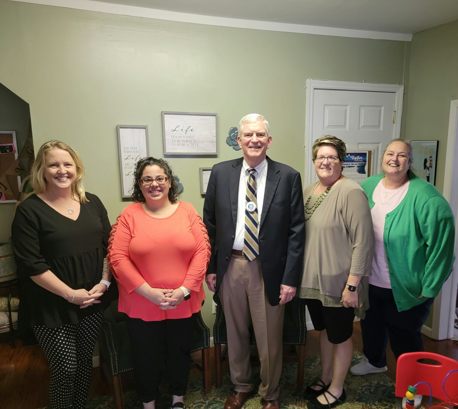 Congressman tours Pregnancy and Family Life Center